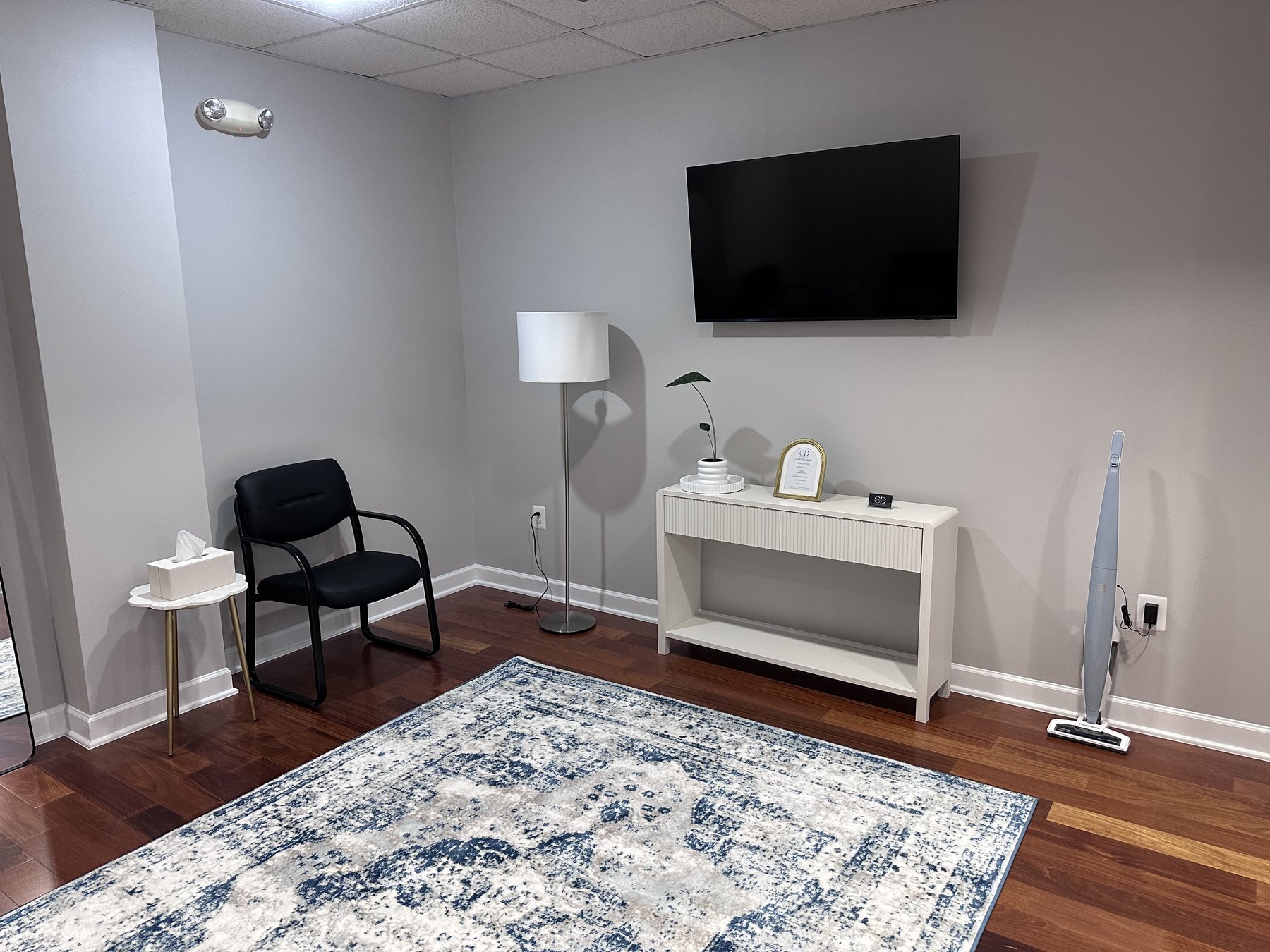 Inside Clear Dental's Centreville office